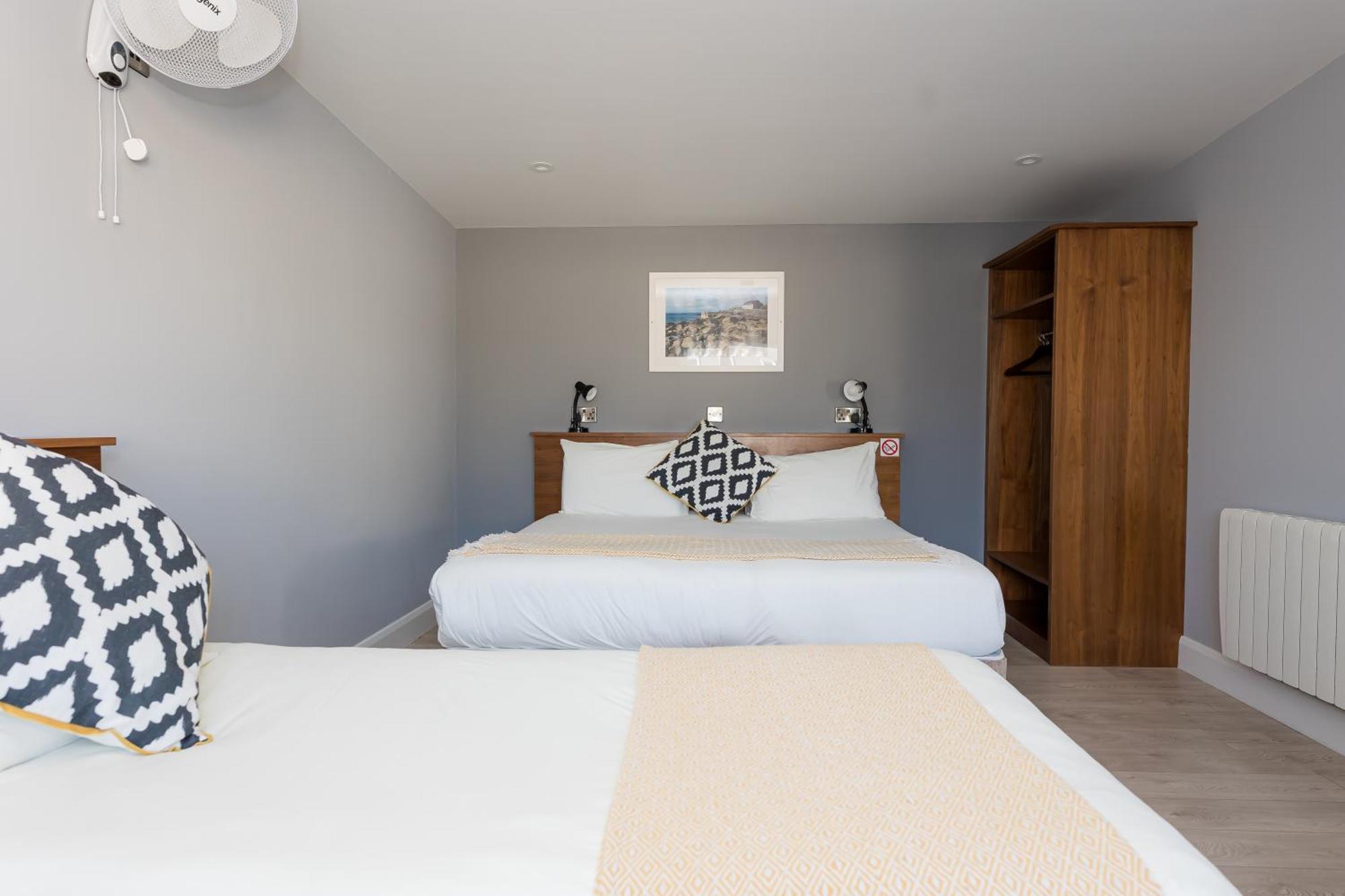 Aran Islands Hotel Kilronan  Екстер'єр фото