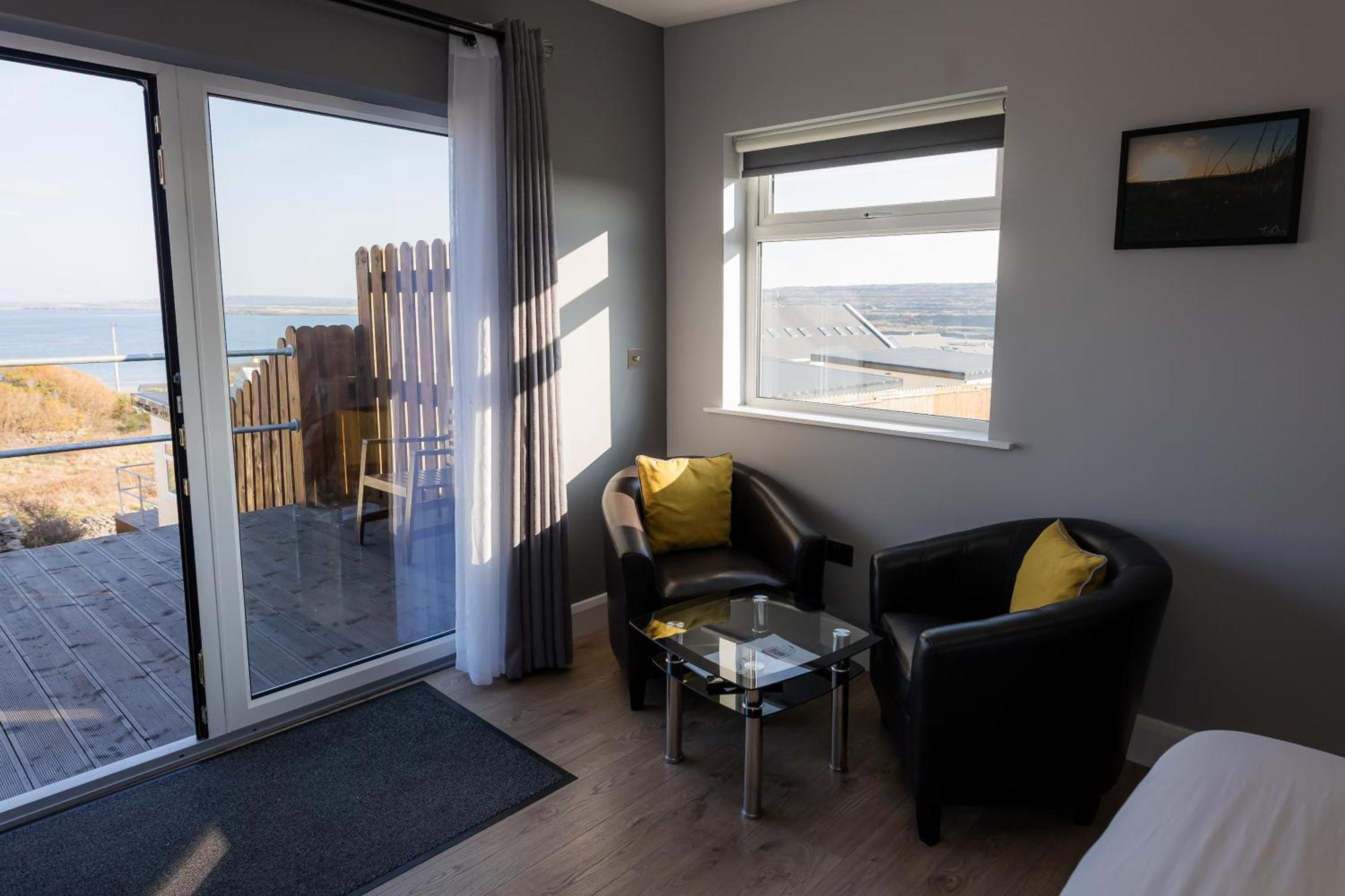 Aran Islands Hotel Kilronan  Екстер'єр фото