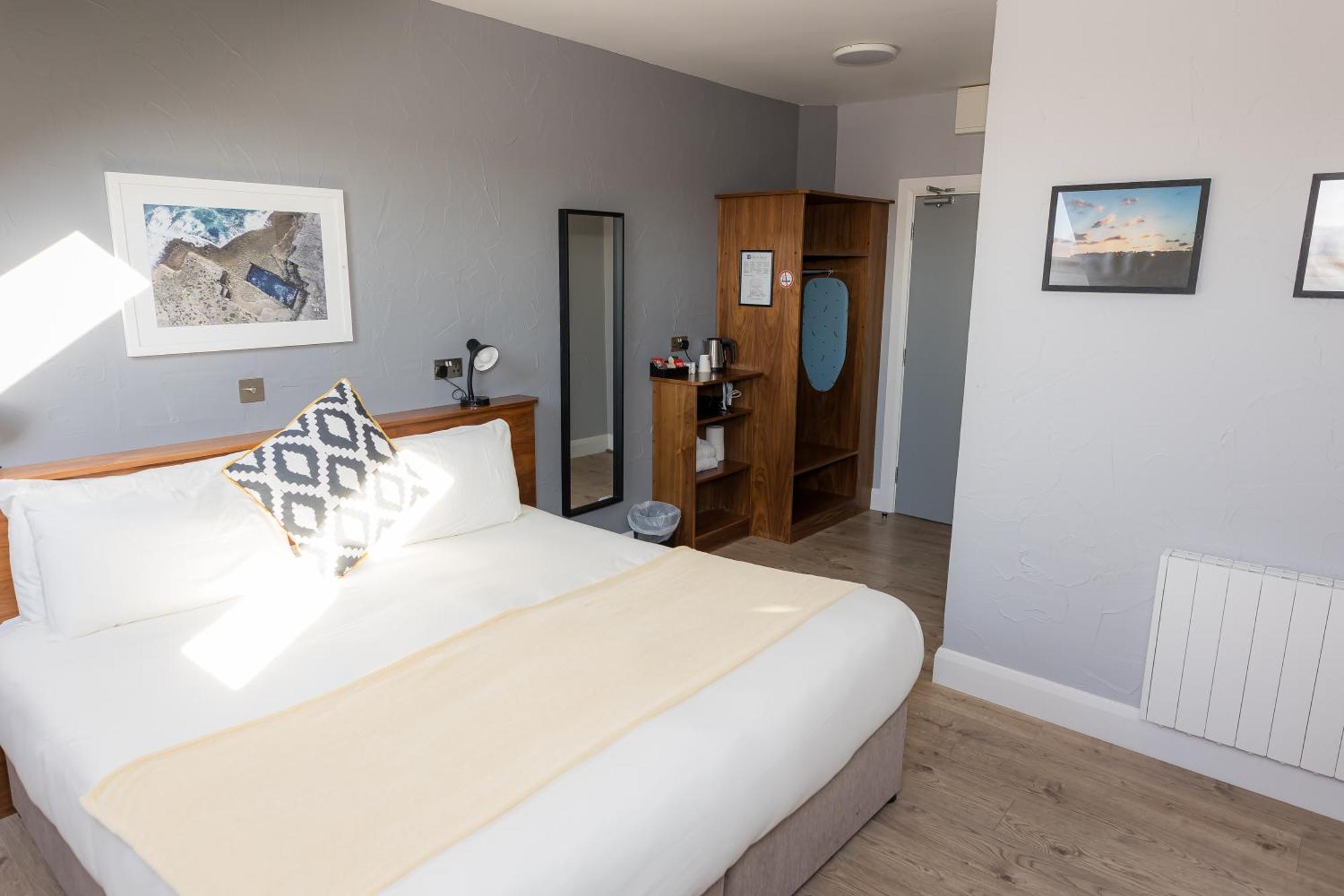 Aran Islands Hotel Kilronan  Екстер'єр фото